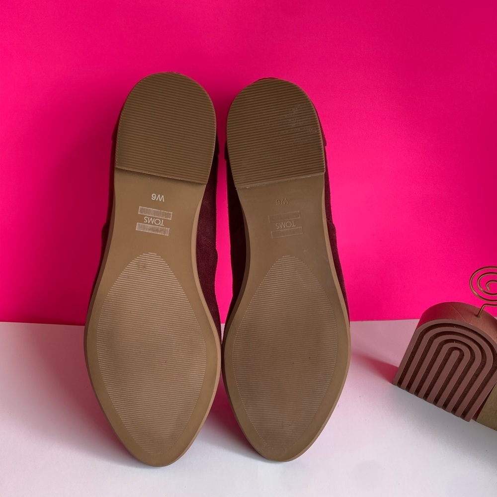 TOMS women’s Jutti Neat flats in suede Burgundy 6 - Picture 8 of 14
